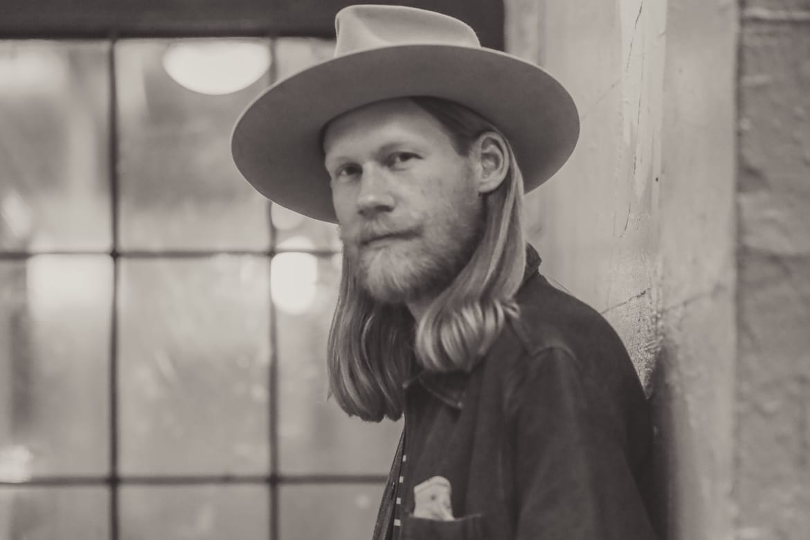 Troubadour | CloudwatcherUno PLAY.LISTEN.ENJOY.